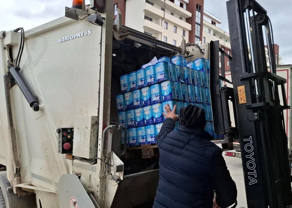 Asgjësohen afro 8 mijë produkte ushqimore për fëmijë nga “Aptamil” dhe “Nutricia Bebelac”  