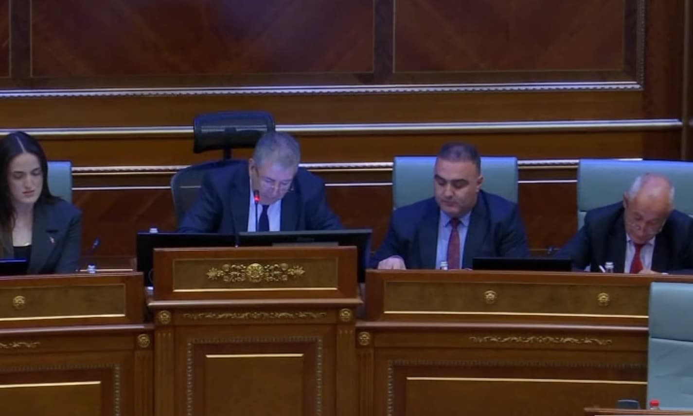 Formohet komisioni për verifikim të mandateve