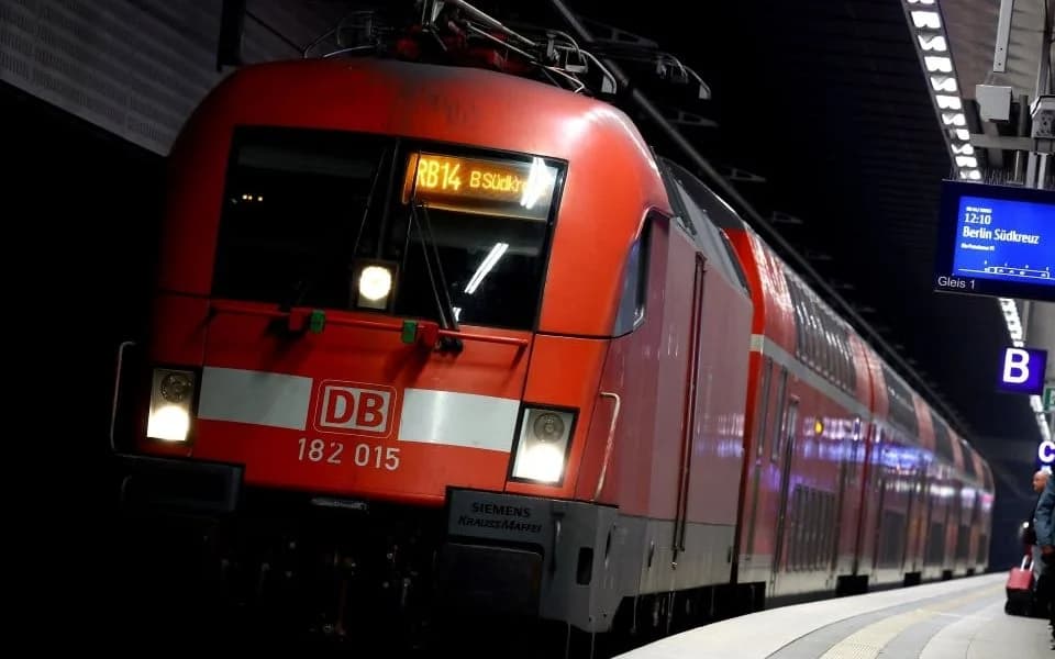 E rëndë në Gjermani: Konduktori i trenit vritet nga pasagjeri që s’kishte biletë