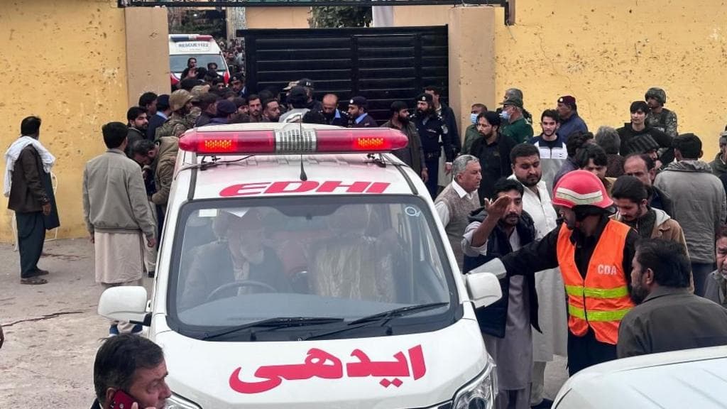 31 të vdekur nga shpërthimi në xhaminë e kryeqytetit të Pakistanit