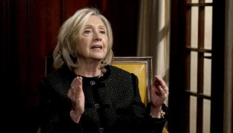 Hillary Clinton akuzon administratën Trump për 'mbulimin' e dosjeve Epstein