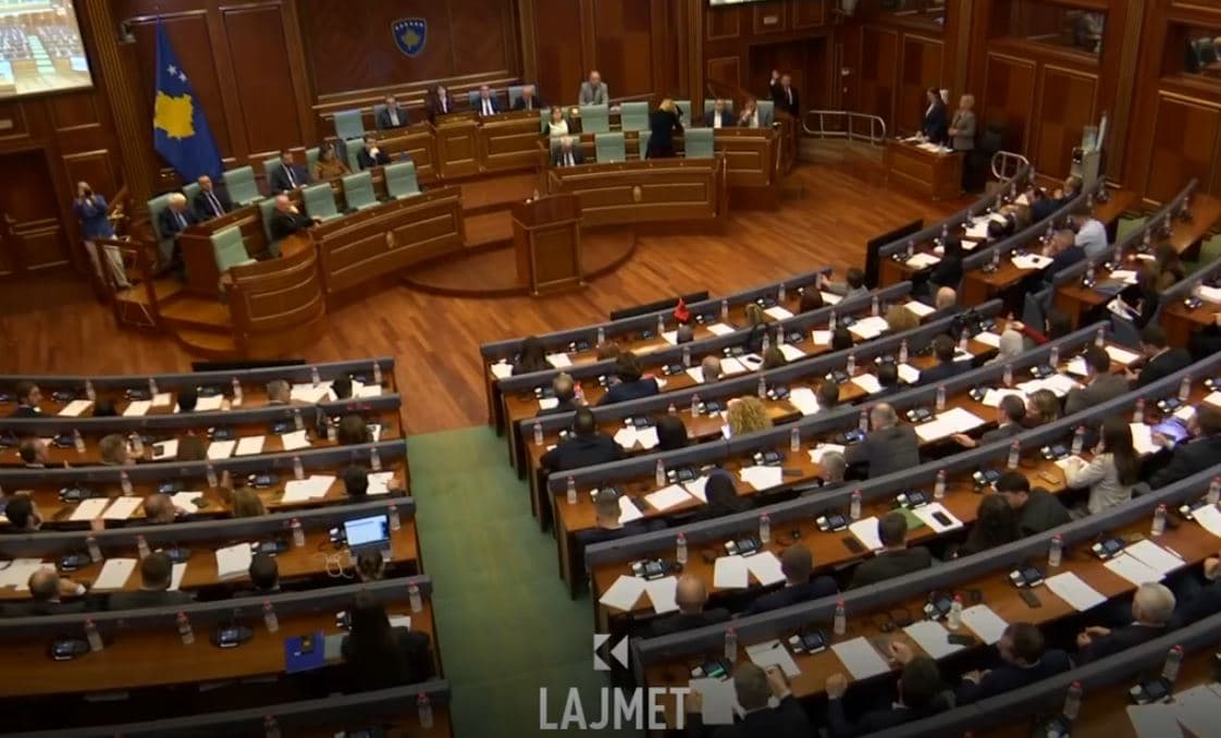 Seanca për amandamentet për Presidentin pritet të thirret pas pak