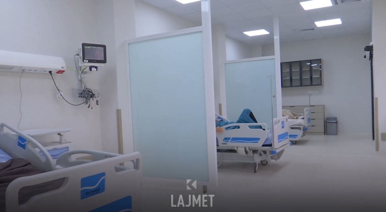 QKUK largon tarifën 3 euroshe për familjarët e pacientëve në dy klinika