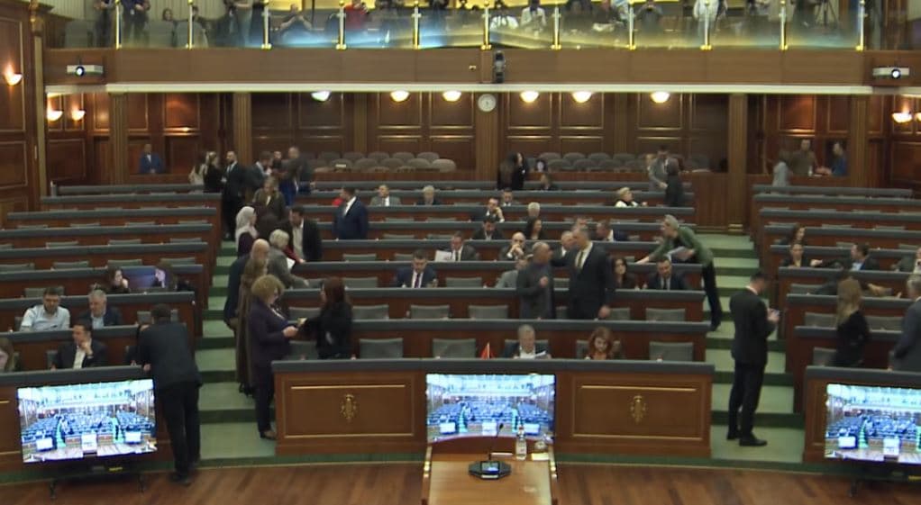 Pa shumë zhurmë, Kuvendi pritet t'i ratifikojë marrëveshjet ndërkombëtare (VIDEO)