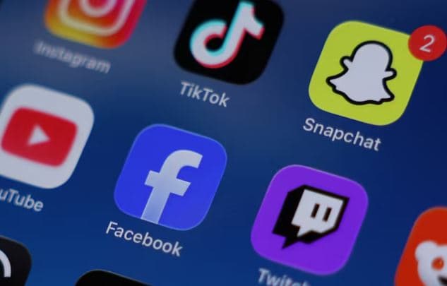 Sllovenia përgatit legjislacionin për të ndaluar mediat sociale për fëmijët nën 15 vjeç