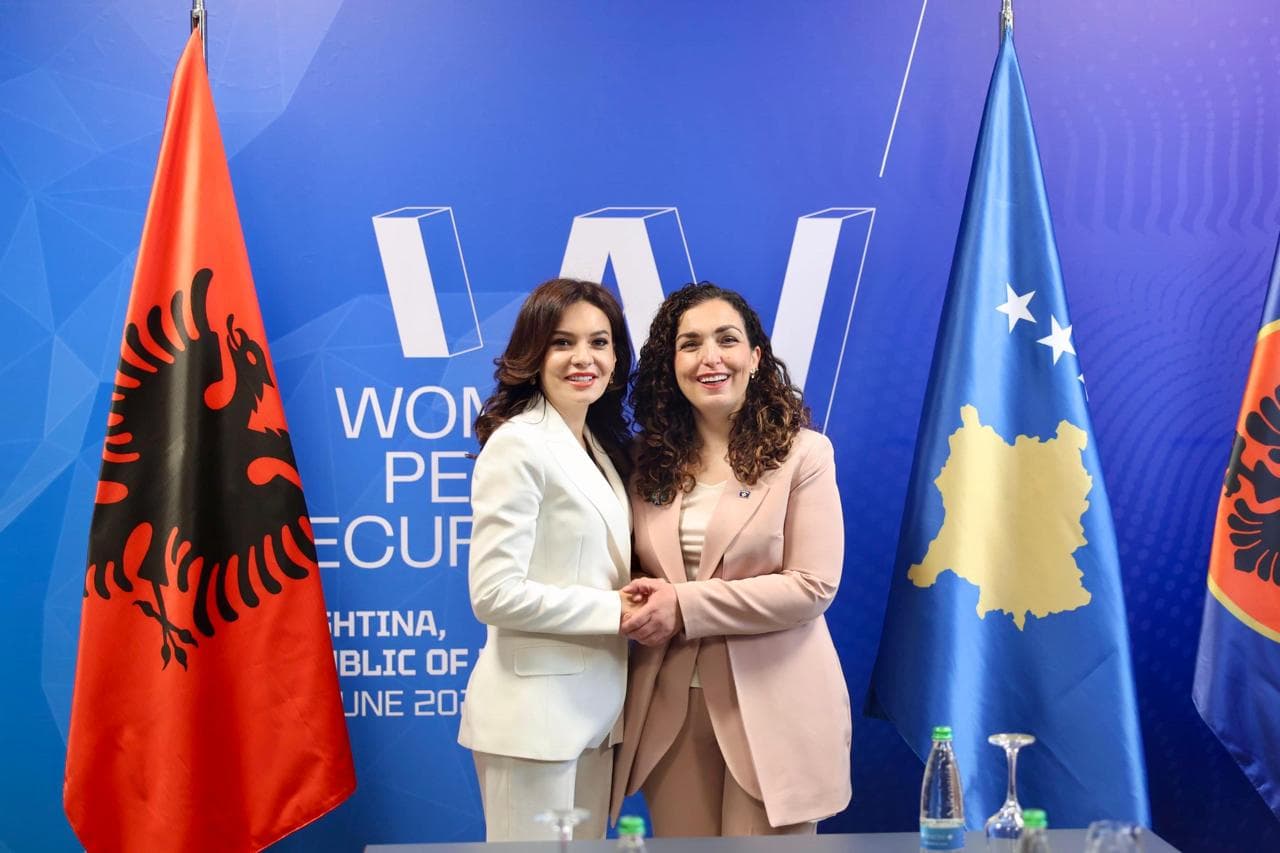 Vizita e Spiropalit në Kosovë, e pret edhe presidentja Osmani