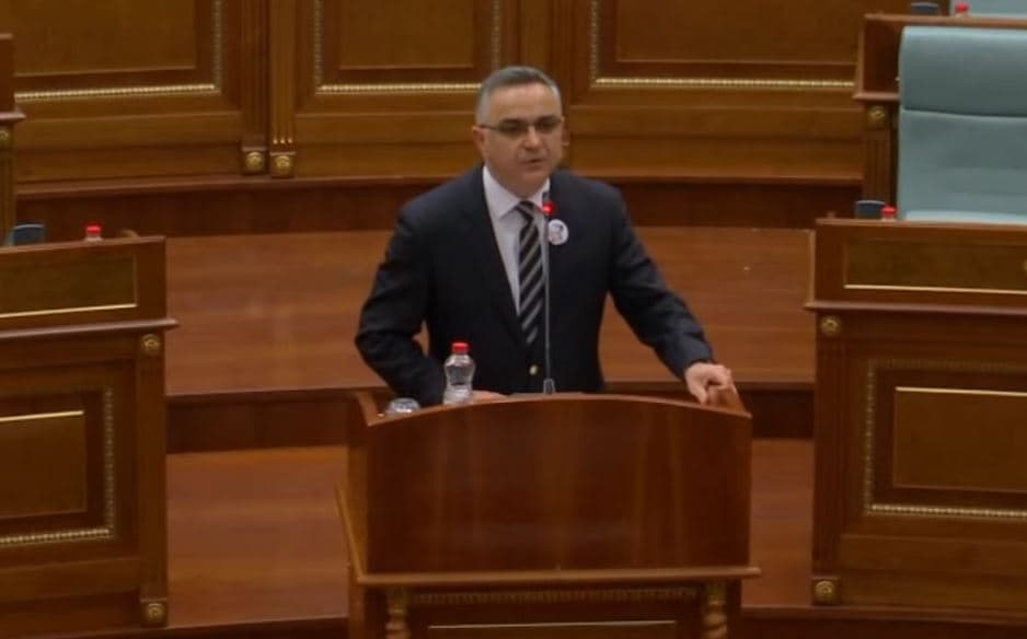 Tahiri kritikon prezantimin e kabinetit të ri nga Kurti: Qeveri me përmasa të Kinës