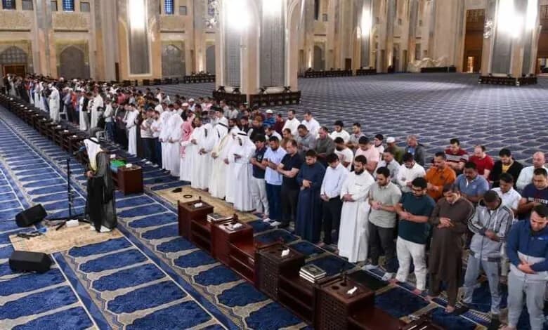 Kuvajti anulon Taravitë në Ramazan pas sulmeve hakmarrëse të Iranit