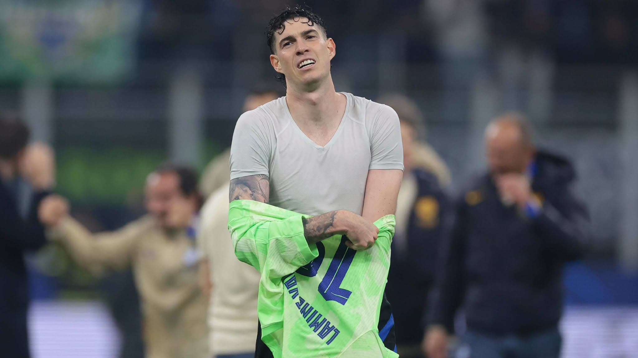 Barcelona insiston për Bastonin, tenton të ulë çmimin