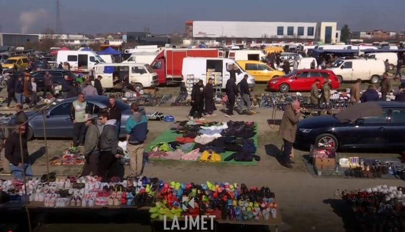 Tregu i automjeteve: Inspektorët kundër shitësve të shpezëve (VIDEO)