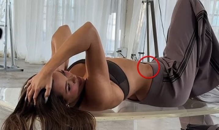Khloe Kardashian shfaqet elegante mes thashethemeve për ndërhyrje kirurgjikale