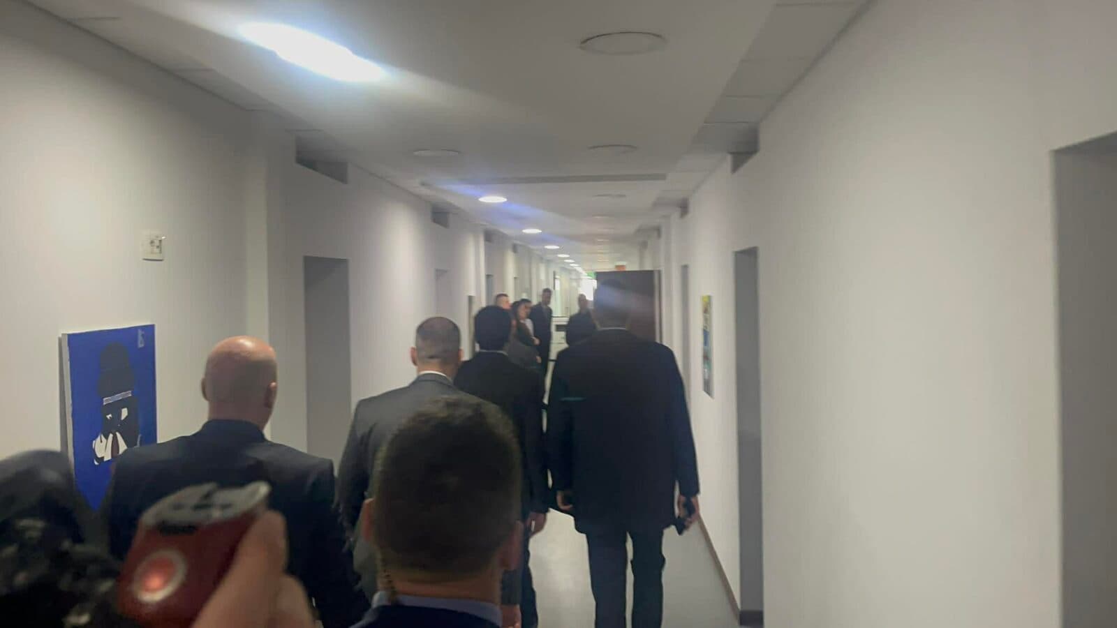 Kurti takohet sërish me Abdixhikun