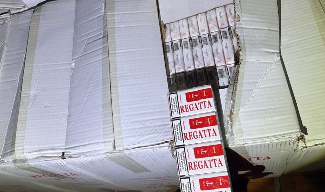 Kapen cigare të kontrabanduara në Prishtinë, vlera e tyre 15 mijë euro