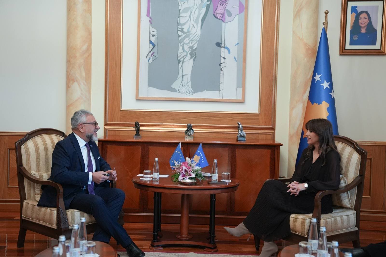 Haxhiu takon shefin e EULEX-it, flasin për zhvillimet aktuale në vend
