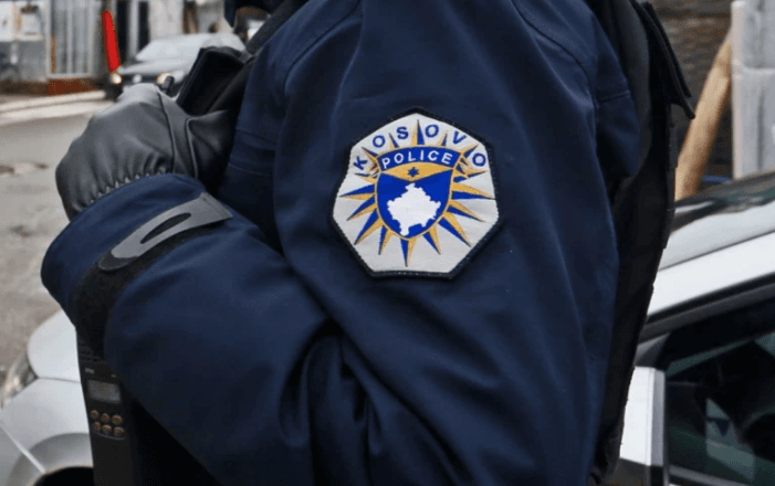 Sulm fizik ndaj një gruaje në Mitrovicë të Veriut, dy të dyshuara në arrati