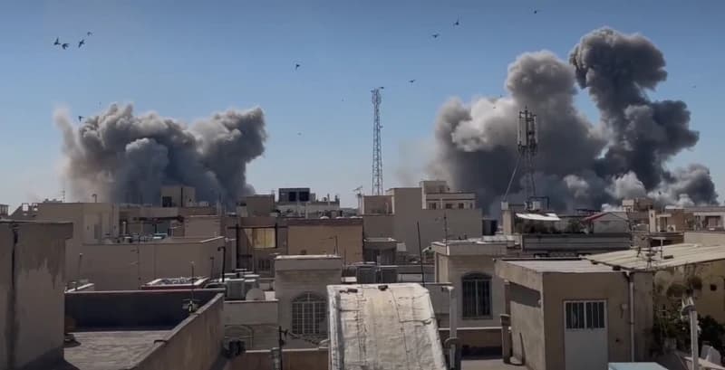 Izraeli thotë se ka shkatërruar qindra raketahedhës iranianë