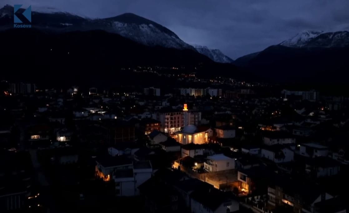 U përgatitën gjatë muajit të Ramazanit, Egzon Ibrahimi vjen me ilahi të reja (VIDEO)