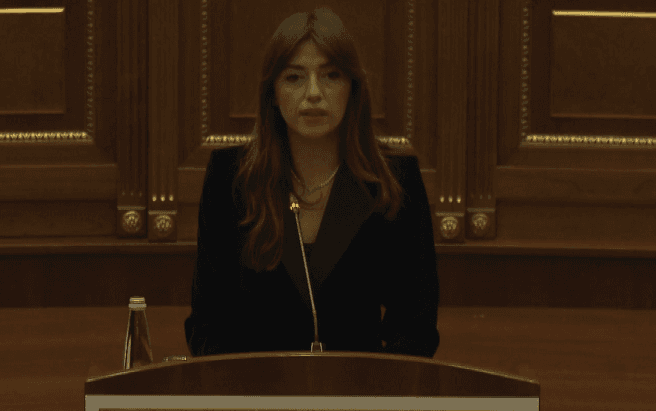 Haxhiu pas tragjedisë në Vjenë: Dhimbje e madhe, qëndrojmë pranë familjeve
