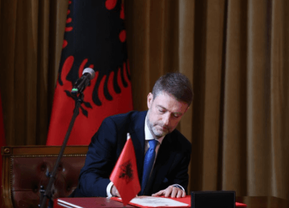 Hoxha vizitë në Bruksel, takime me Kallas dhe Kos