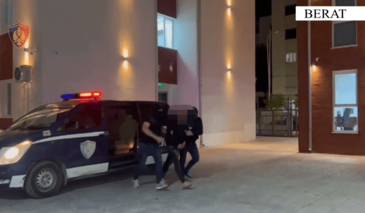 Lojëra fati në lokal, arrestohet pronari në Berat, sekuestrohen kompjuterë dhe para