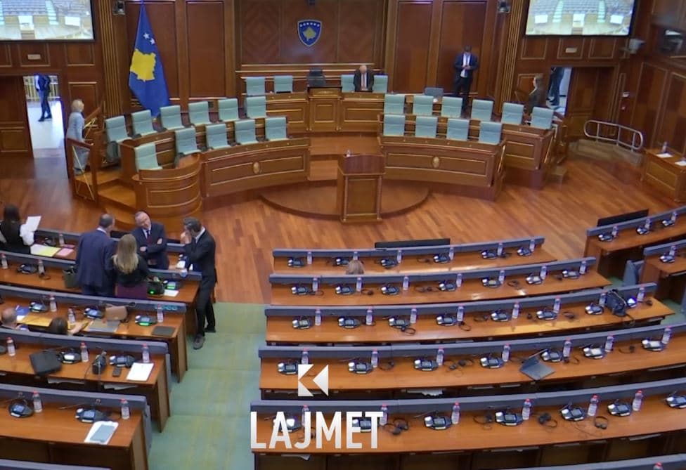Leximi i parë: Deputetët pro hetimit të pasurisë (VIDEO)