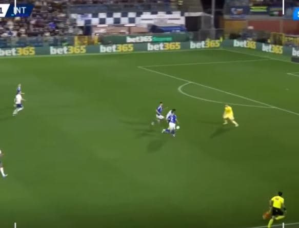 Oh çfarë gabimi nga portieri i Comos ndaj Interit, e "zhbën" superasistin e vet (VIDEO)