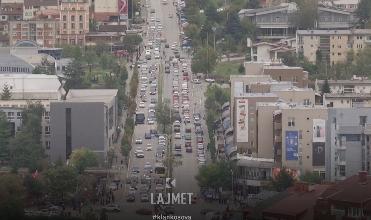FMN del me raport për Kosovën, thotë se politika po ngadalëson ekonominë (VIDEO)