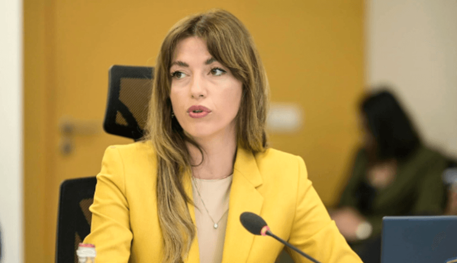 Haxhiu nesër zhvillon aktivitetin e parë si u.d e presidentes