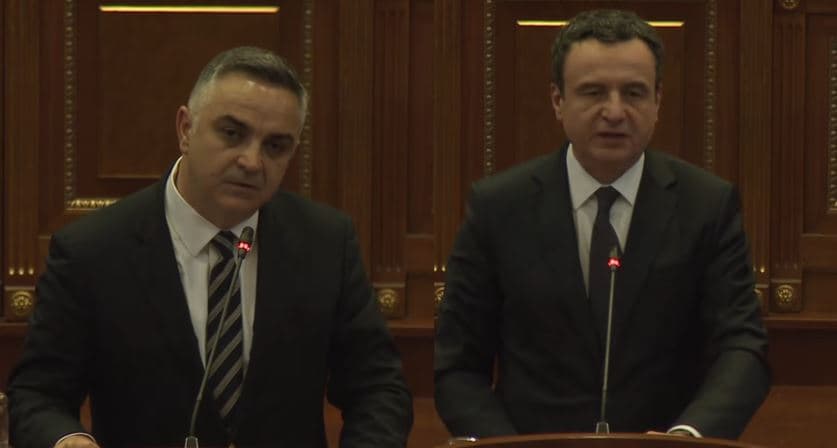 “Unë i pari, ti i dyti”, Tahiri e sfidon Kurtin për konfiskimin e pasurisë