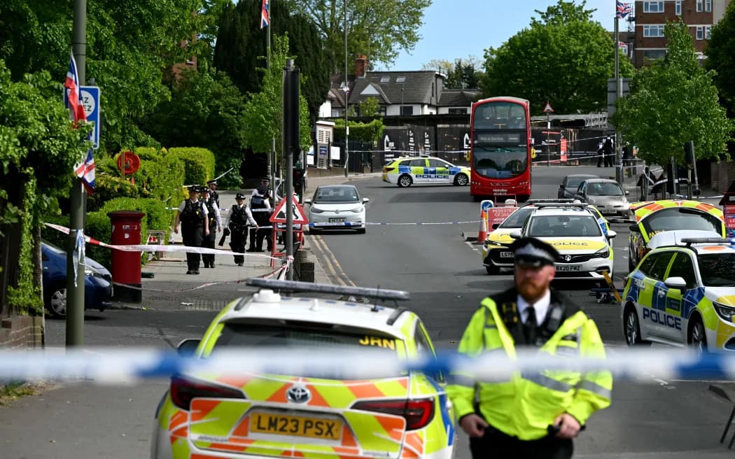 Britania rrit nivelin e kërcënimit terrorist pas sulmeve të fundit me thikë