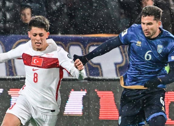 Trajneri i Augsburgut: Do të ishte sensacion nëse Kosova do të kualifikohej