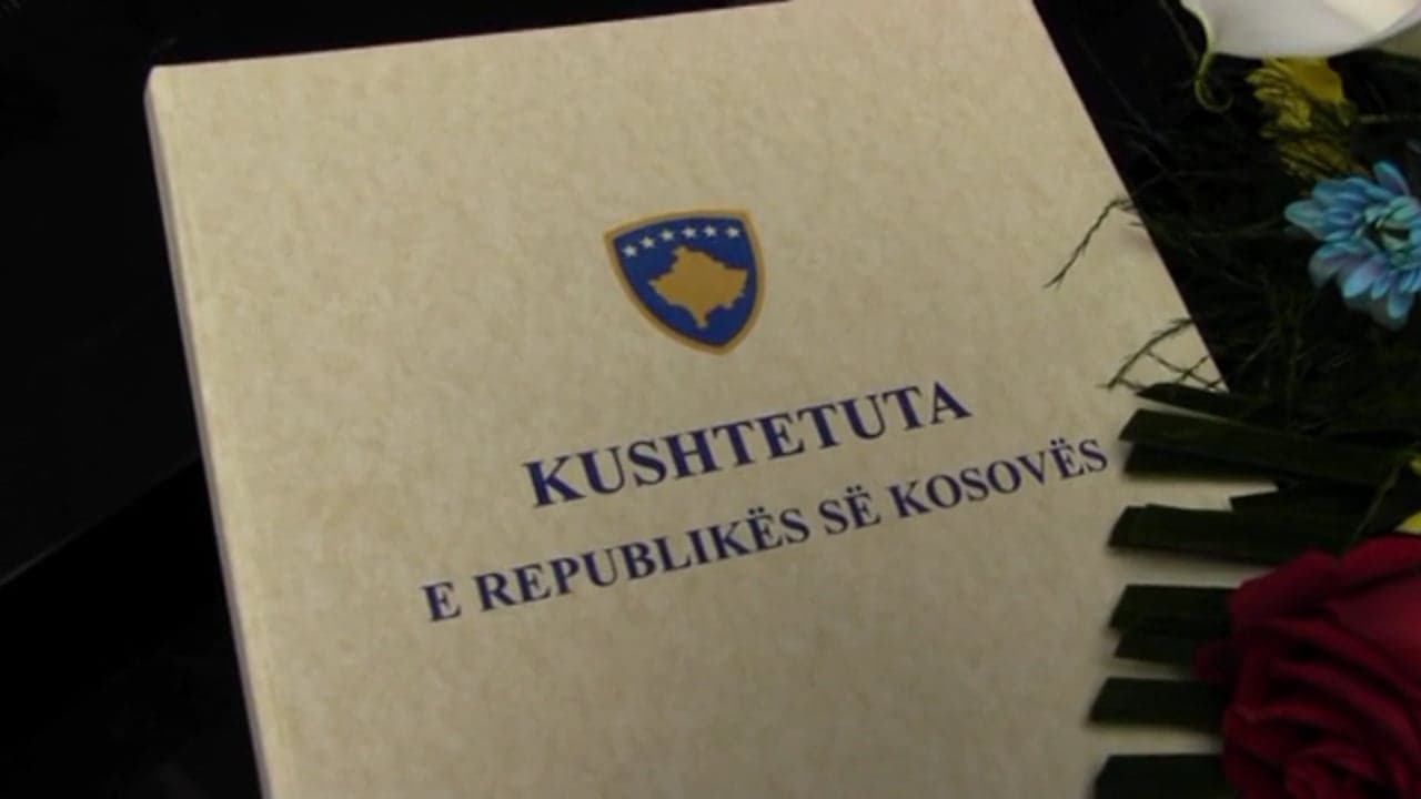 'E domosdoshme dhe urgjente', profesor Baraliu: Kushtetuta duhet të ndryshohet (VIDEO)