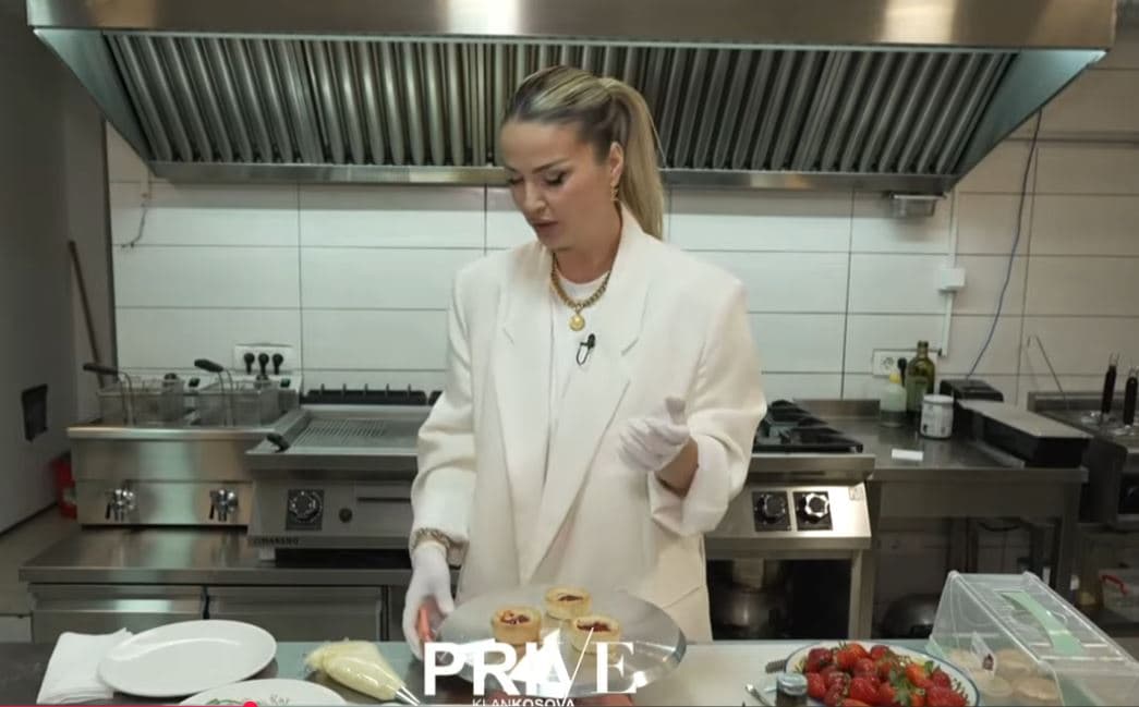 “Hapat e parë nga nëna”, Ryva Kajtazi zbulon pasionin për gatimin (VIDEO)