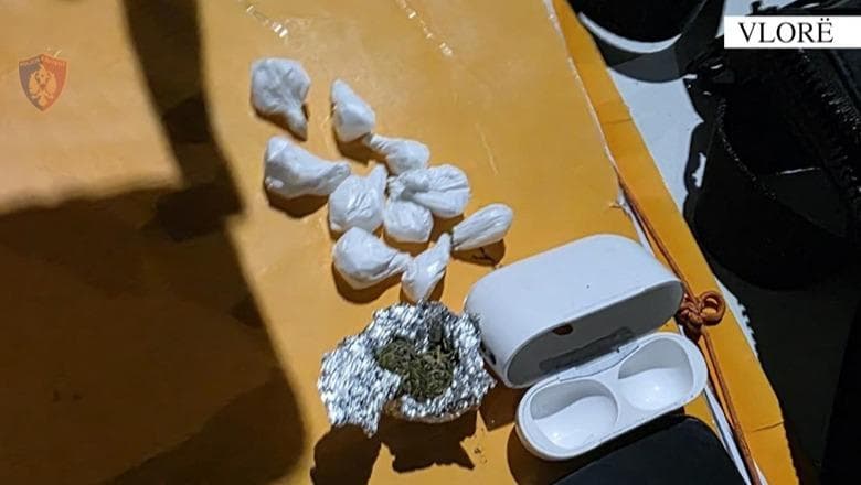 Arrestohet 17 vjeçari në Vlorë, iu gjetën 10 qese me kokainë