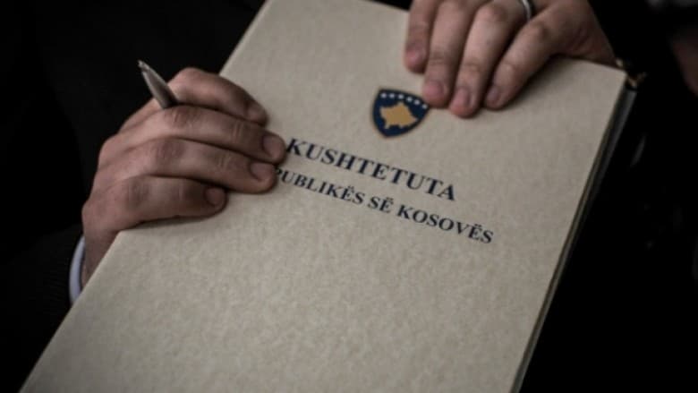 Kosova shënon Ditën e Kushtetutës