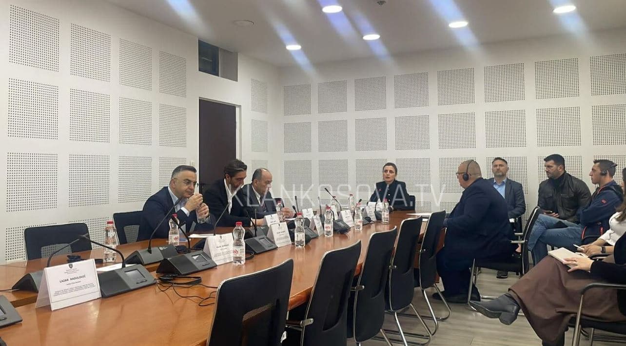 “Anëtarët e Bordit të ZRrE-së shmangën Komisionin, shkuan në zyrën e GP të LVV-së”