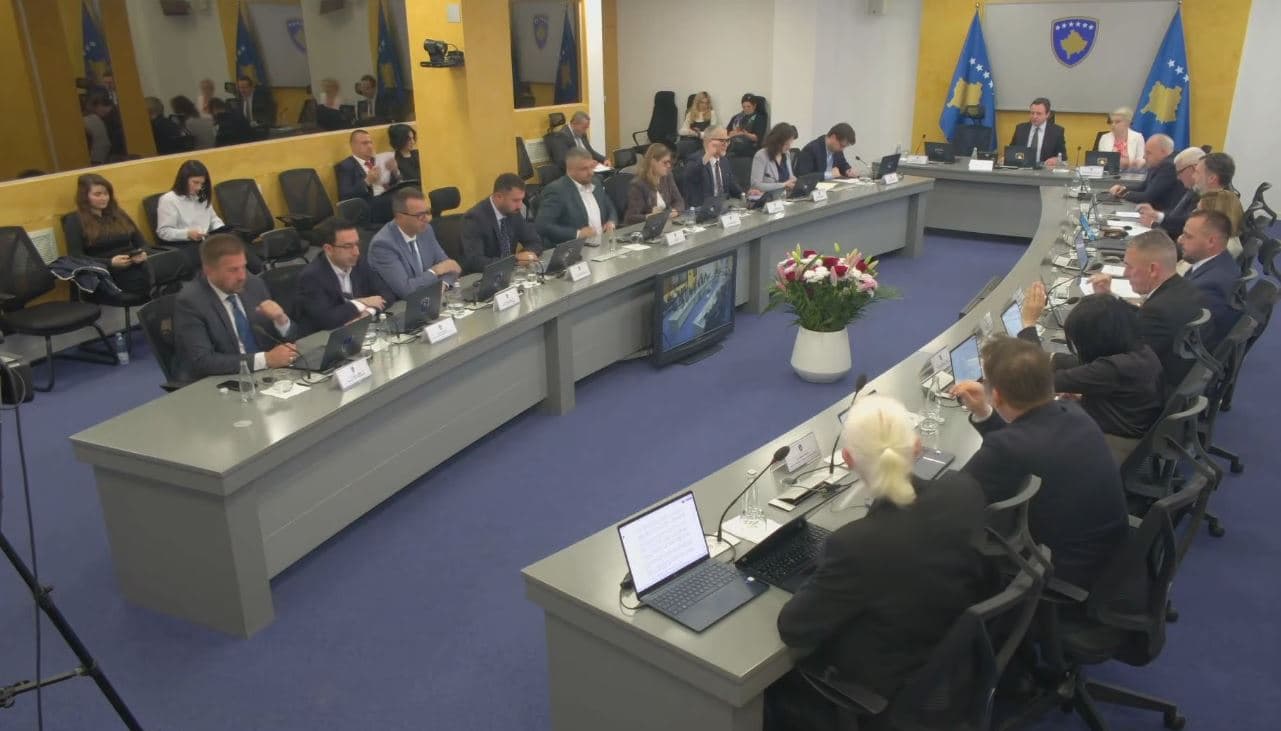 Qeveria zgjedh kryesuesin e bordit të Telekomit