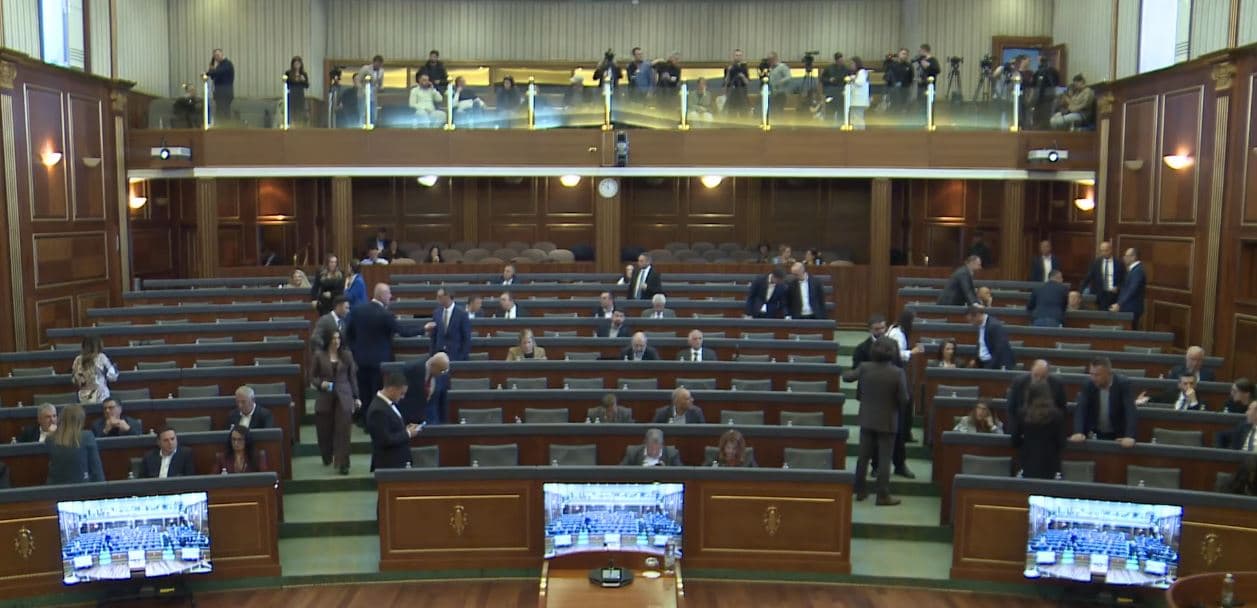 Rezoluta për luftën mbetet debati kryesor në Kuvend, PDK nuk tërhiqet
