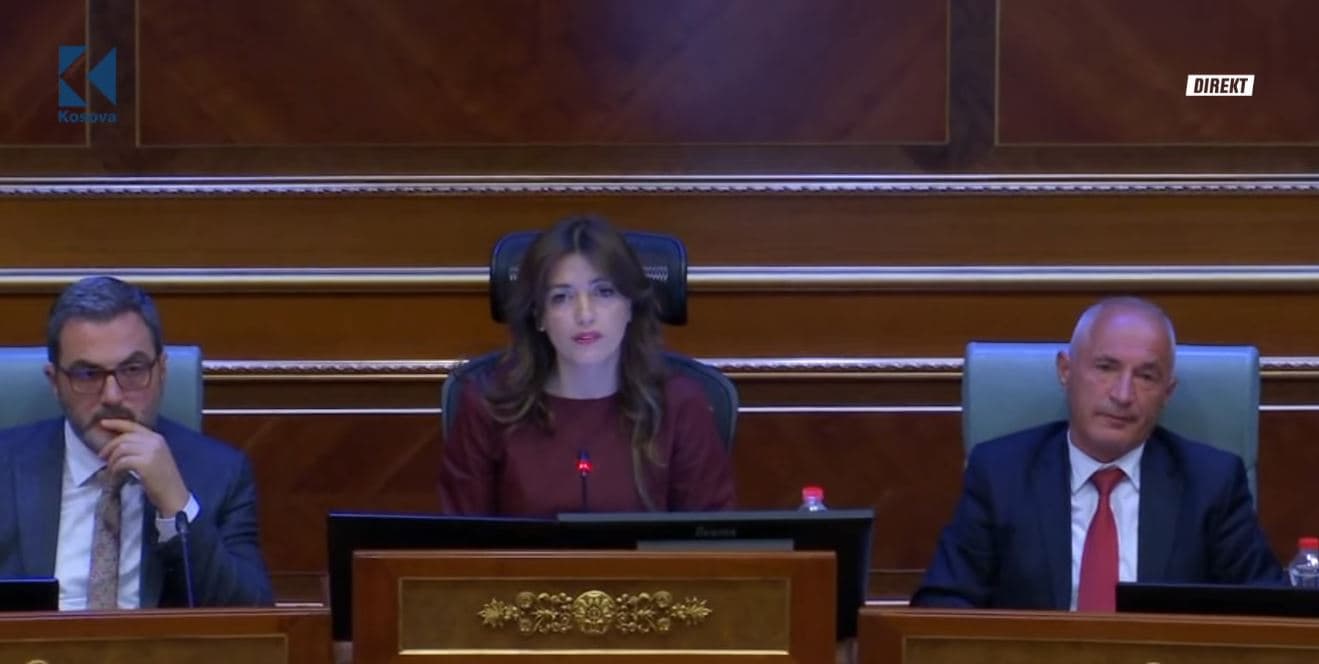 Sërish seancë në orën 23:00