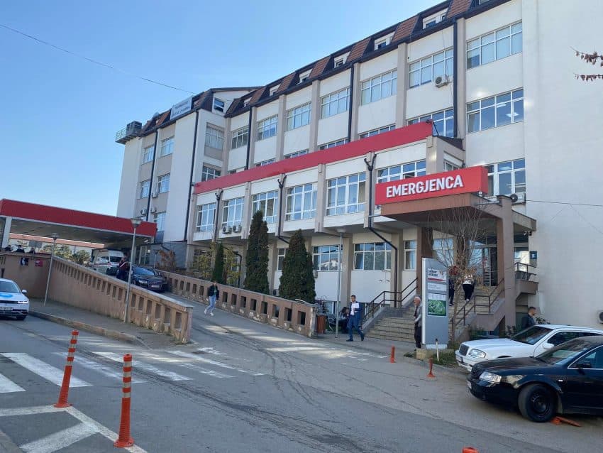 Dy të plagosurit me armë zjarri në Prishtinë, në gjendje të rëndë