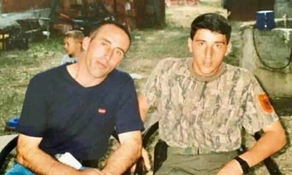 "Dhimbjet nuk u ndalën as pasluftës", Ramushi përkujton vëllain e vrarë Enverin
