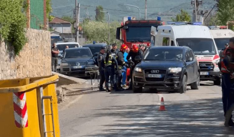 Mbi 30 plumba u shkrepën në veturën ku u vranë burrë e grua