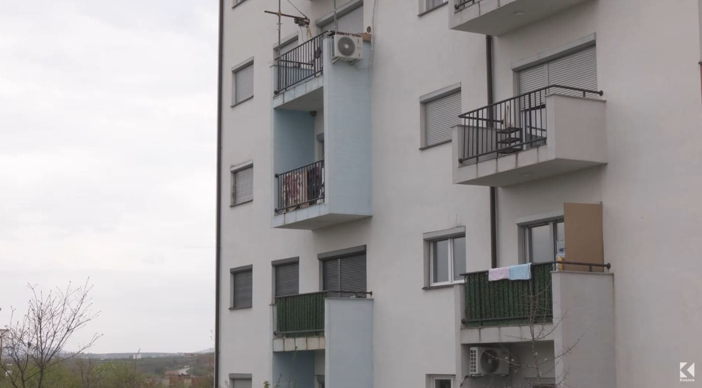 Si ndodhi tragjedia në Malishevë ku vdiqën babai me dy fëmijët? (VIDEO)