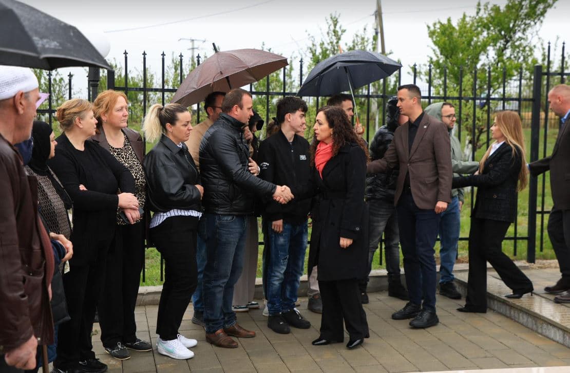 Osmani nderon martirët dhe dëshmorët e Vërbocit (VIDEO)