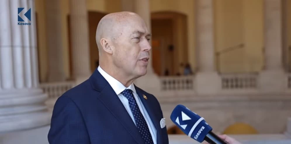 Si i rekrutoi Engel edhe kongresistët e tjerë rreth çështjes së Kosovës? (VIDEO)