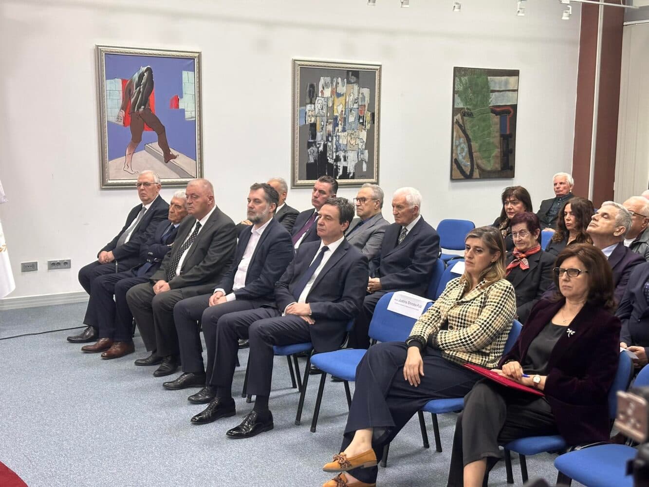 "Ishte luftëtar i pendës", Rexhep Qosja kujtohet nga ASHAK-u dhe liderët institucionalë