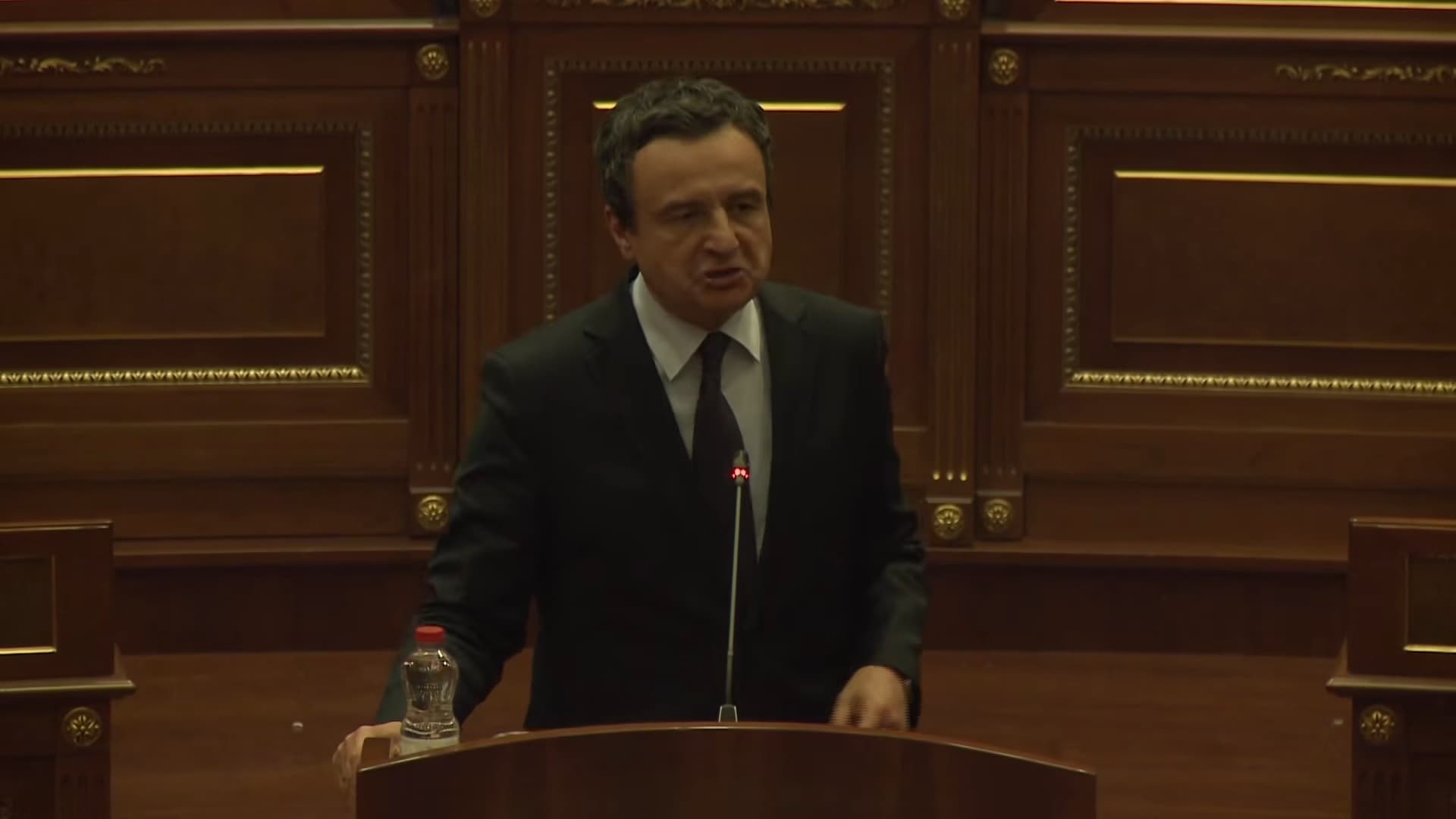 Kurti i 51% shfrytëzon minutat e fundit për të akuzuar e fajësuar opozitën (VIDEO)