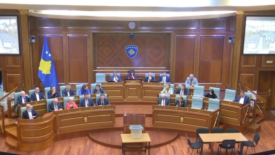 Dështon zgjedhja e presidentit - Kosova në zgjedhje të parakohshme