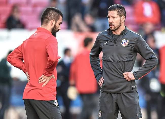 Arda Turan zbulon ndikimet e mëdha në filozofinë e tij si trajner, përmend Simeonen