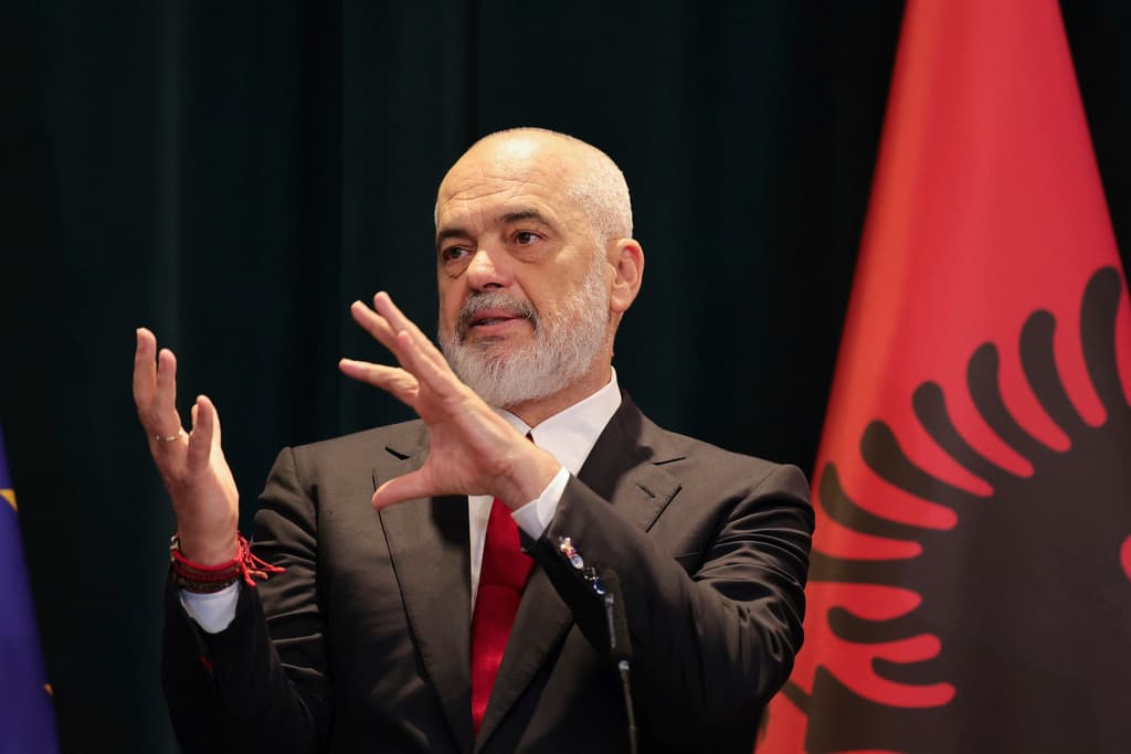 Rama me fermerët në Dibër: Mbështetje financiare dhe institucionale